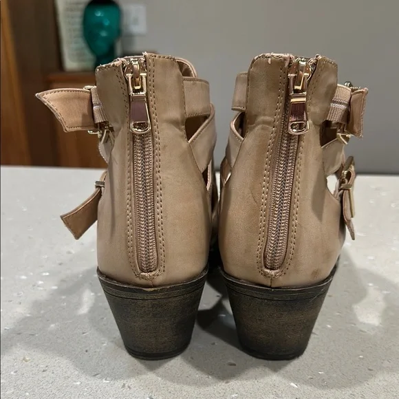 Tan Ankle Boots with Strappy Design and Chunky Heel - Picture 2 of 8